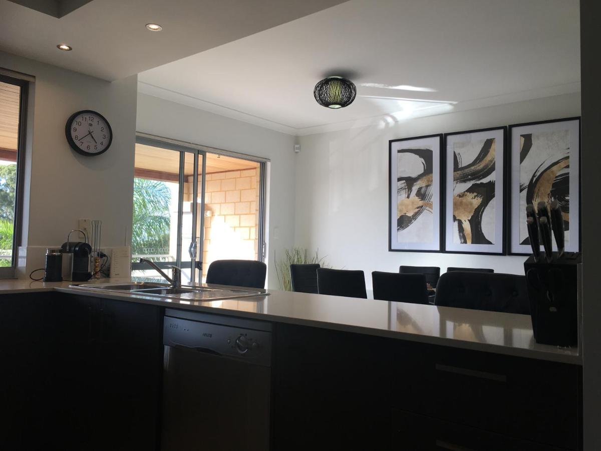 Villa Serenity On The Terrace Mandurah Exterior foto