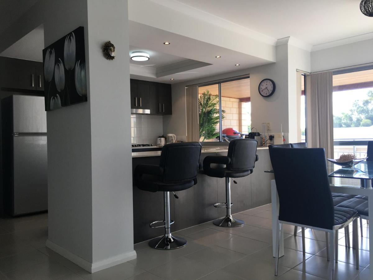 Villa Serenity On The Terrace Mandurah Exterior foto